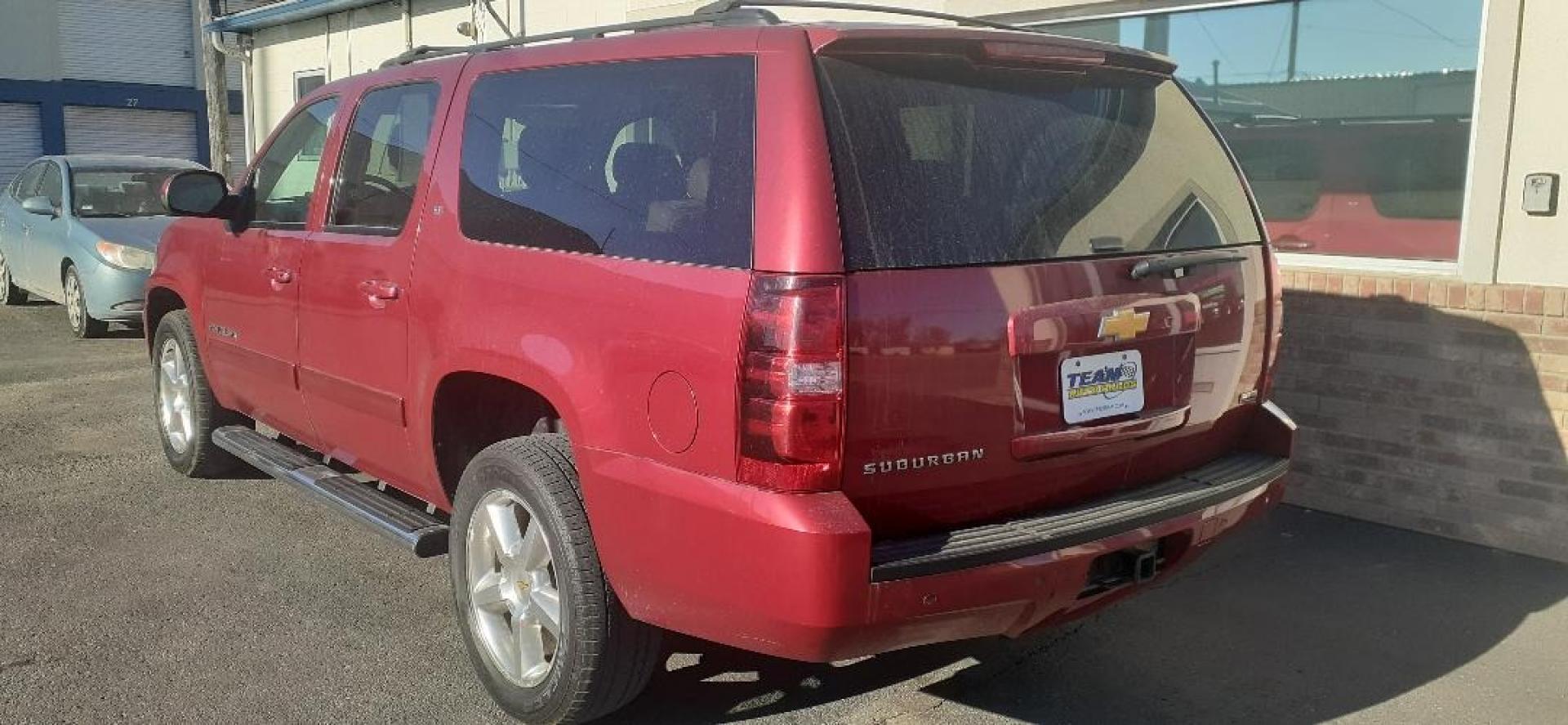 2012 Chevrolet Suburban (1GNSKJE70CR) , located at 2015 Cambell Street, Rapid City, SD, 57701, (605) 342-8326, 44.066433, -103.191772 - CARFAX AVAILABLE - Photo#2